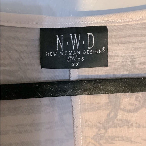 Plus size 3X top - Picture 3 of 3